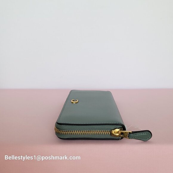 COACH Slim Accordion Smooth Leather Wallet with Back Slip Pocket- Sage color⭐ - Picture 12 of 16
